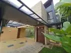 Modern Two-Storey Residence House with Lush Greenary Battaramulla