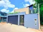 Battaramulla Brand New Super Luxury House for Sale Lake Road