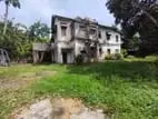 Old House for rent in Thumulla Junction, Colombo 4
